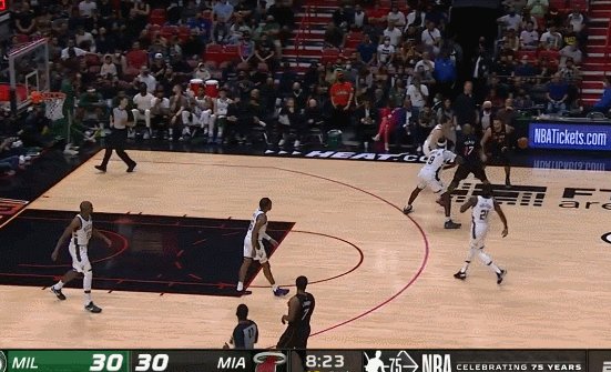 1645857078489010773.gif 1.gif