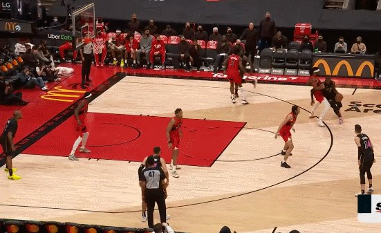 1645857087016031668.gif 2.gif